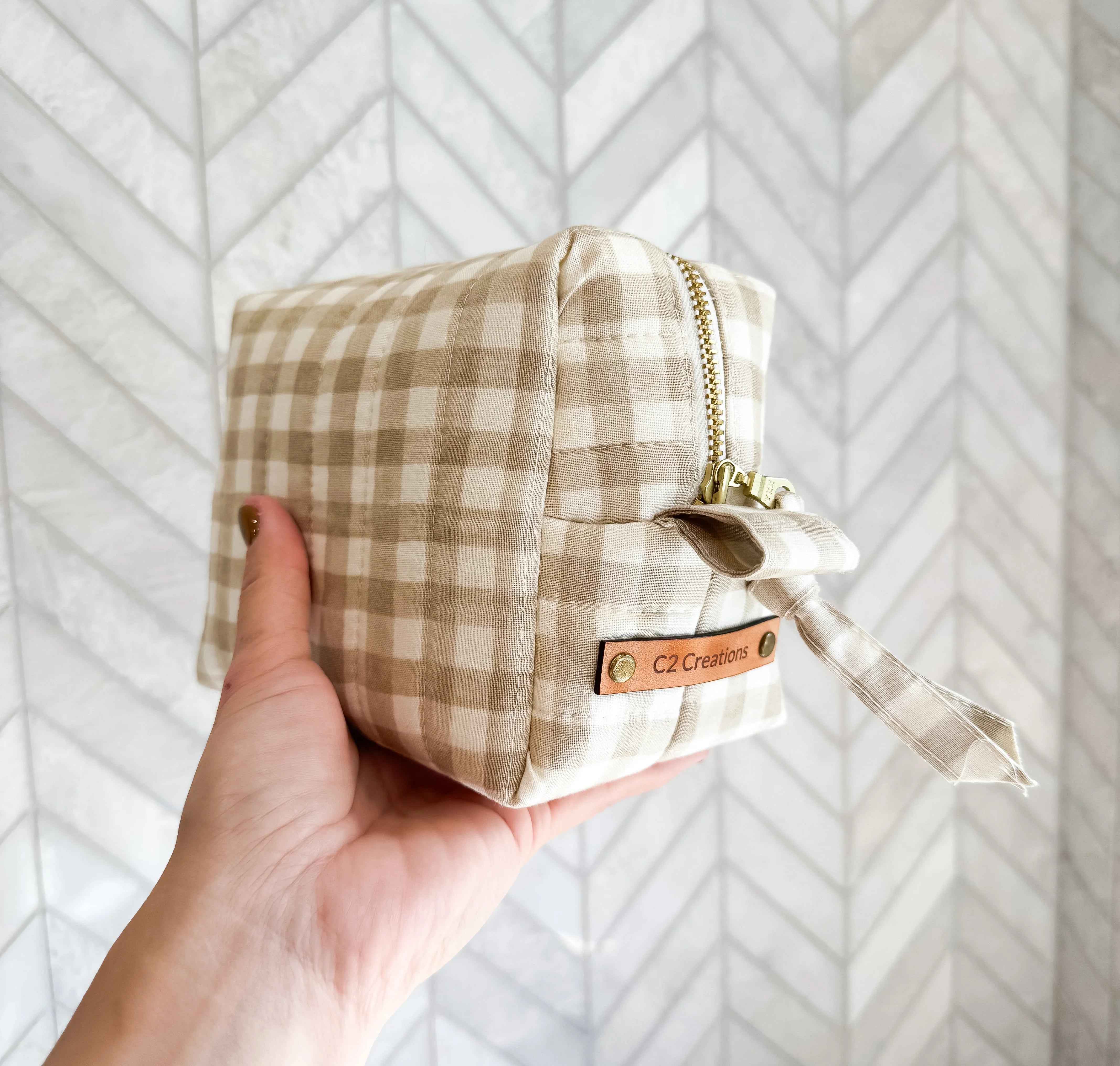 Handmade gingham cosmetic storage bag detail